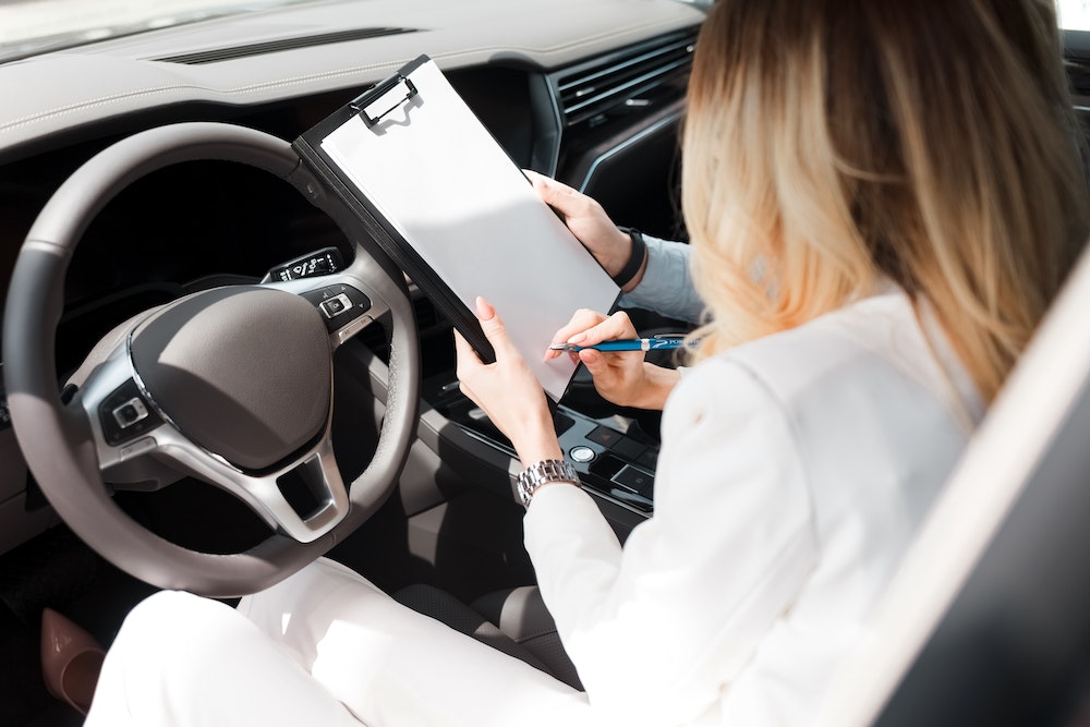 Tout savoir sur le contrat de bail commercial : un guide détaillé pour les entrepreneurs