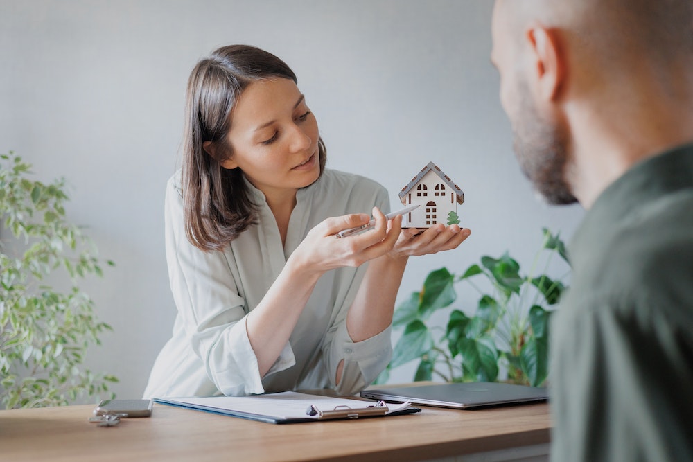 Vice Caché et Responsabilité du Vendeur : Guide Complet pour une Transaction Immobilière Sans Encombre
