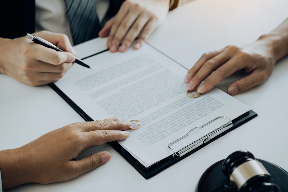 Comprendre les droits du père en cas de séparation sans jugement