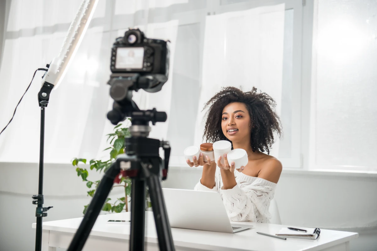 La responsabilité juridique des influenceurs en matière de publicité : enjeux et implications